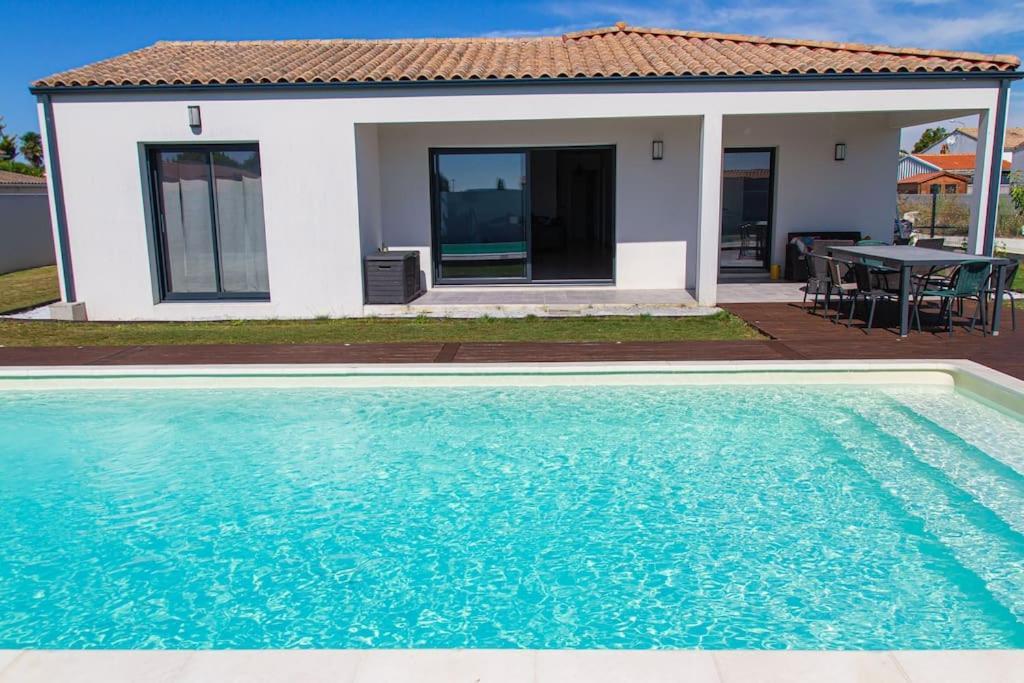 Villa Avec Piscine Chauffee Trois Chambres Saint-Sulpice-de-Royan Exterior foto